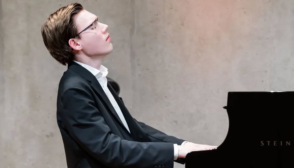 Pianists and Harpist Recognized in Latest International Music Competition Announcements