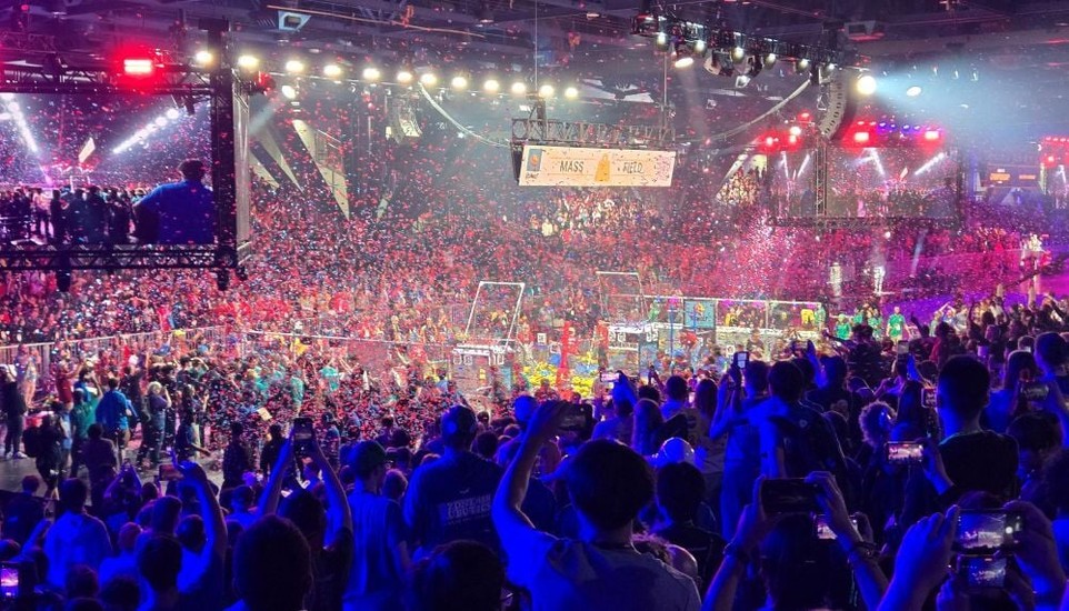 Teams 1880 and 9277 Among Winners at 2026 FIRST Robotics Championship