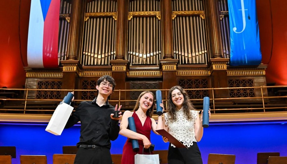 Sehyeok Son Takes Top Honor at 77th Prague Spring International Music Competition
