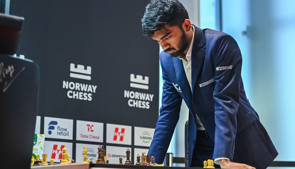 Wesley So Defeats Magnus Carlsen, Gukesh Dommaraju Secures First Classical Win at Norway Chess 2026 Round 5