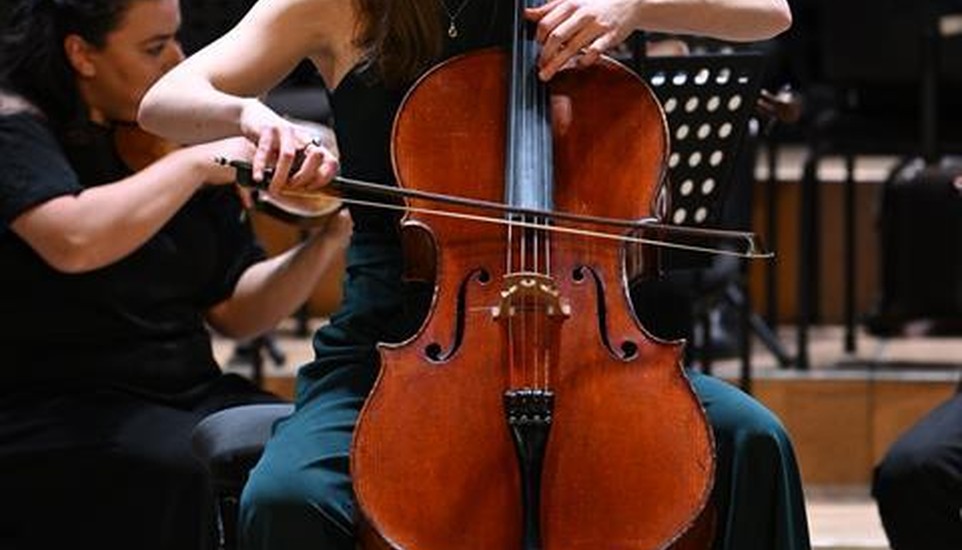 Cosima Regina Federle and Tae-Yeon Kim Secure Top Honors in International Cello Competitions
