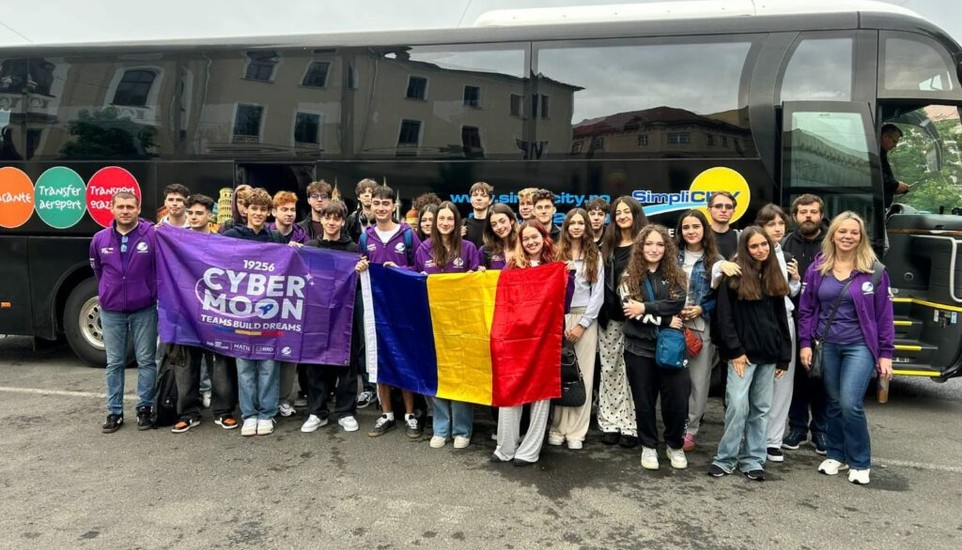 Timișoara's CyberMoon Team Crowned European Robotics Champion at FIRST Tech Challenge