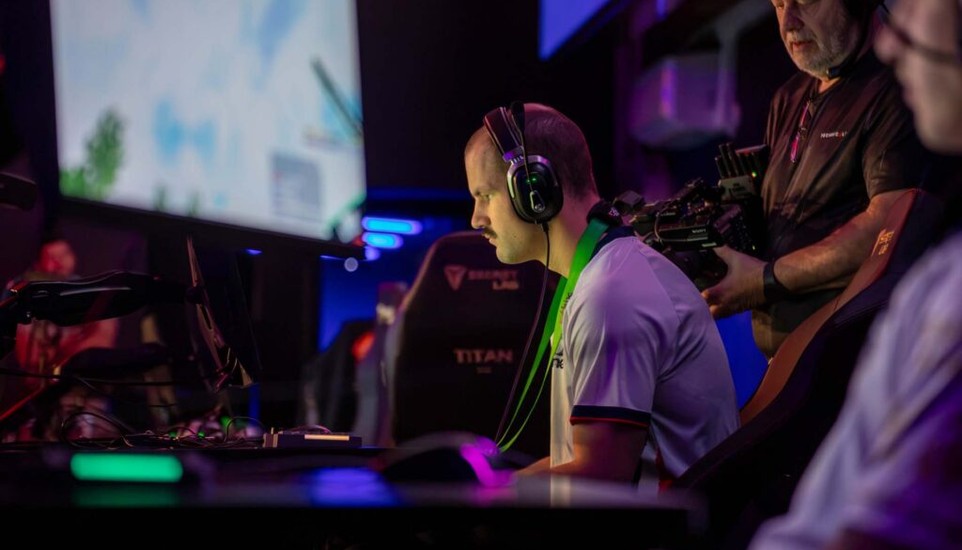 Global Esports Scene Sees Major Victories at International Tournaments